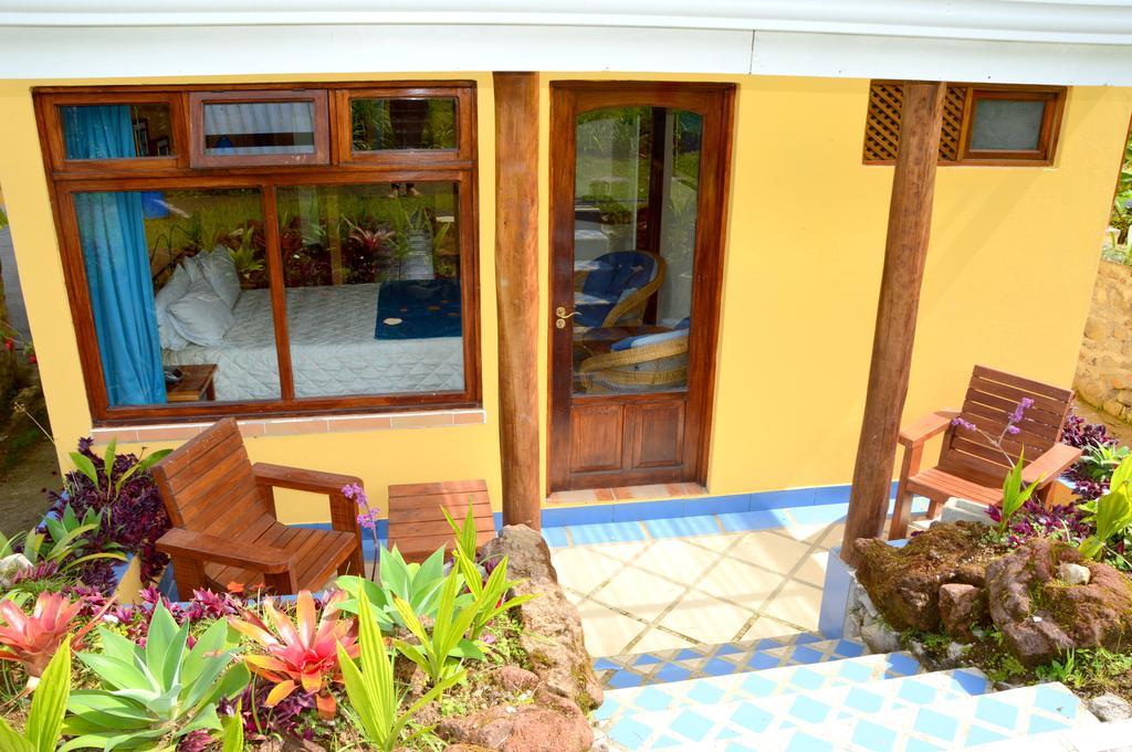 Guayabo Lodge Santa Cruz  Exterior photo