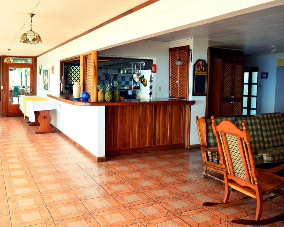 Guayabo Lodge Santa Cruz  Exterior photo