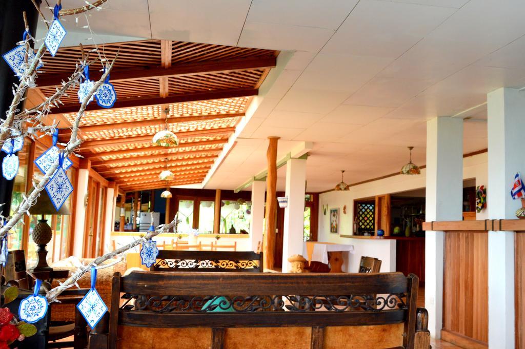 Guayabo Lodge Santa Cruz  Exterior photo